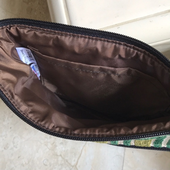 Danny K green and beige clutch - Picture 3 of 3